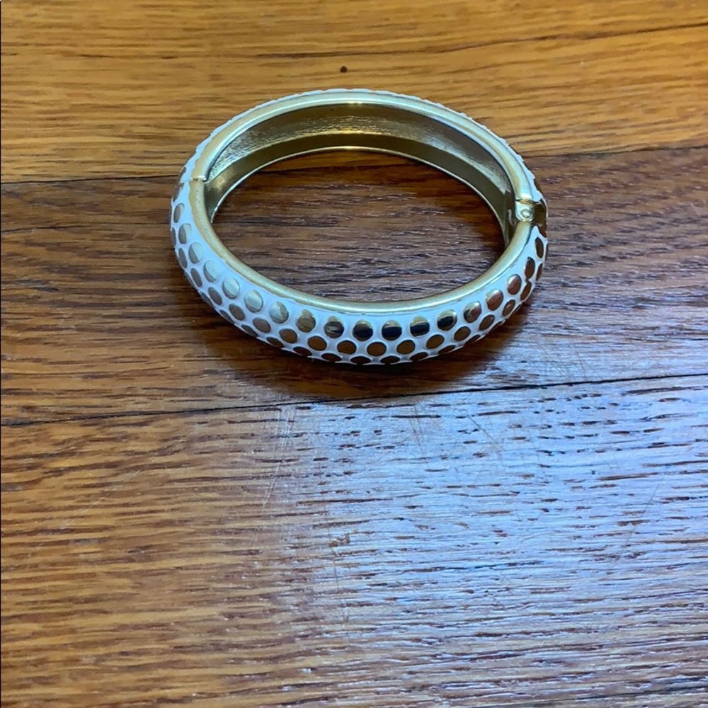 White and gold bracelet